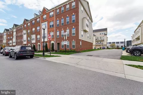 7101 Macon St, Frederick, MD 21703 photo 3