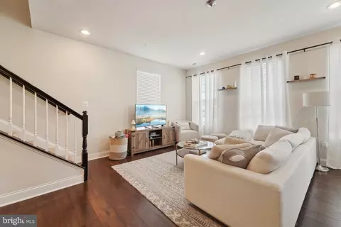 7101 Macon St, Frederick, MD 21703 photo 8