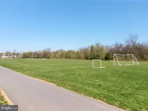 Exterior - 1915 Moran Dr, Frederick, MD 21702 photo 11 of 15
