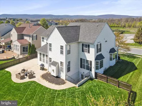 View/Area - 1915 Moran Dr, Frederick, MD 21702 photo 3 of 20