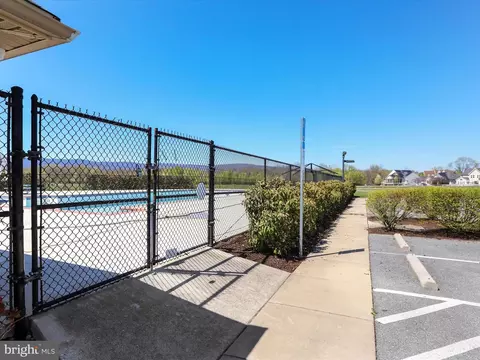 Exterior - 1915 Moran Dr, Frederick, MD 21702 photo 14 of 15
