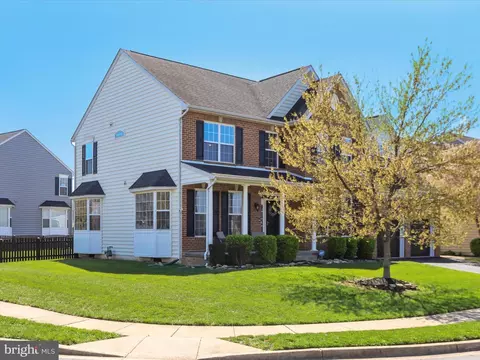Exterior - 1915 Moran Dr, Frederick, MD 21702 photo 2 of 15