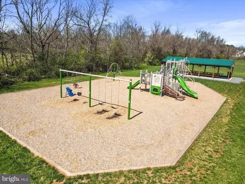 View/Area - 1915 Moran Dr, Frederick, MD 21702 photo 13 of 20