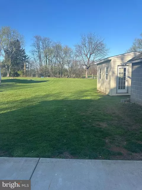 Exterior - 7 E Moser Rd, Thurmont, MD 21788 photo 4 of 4