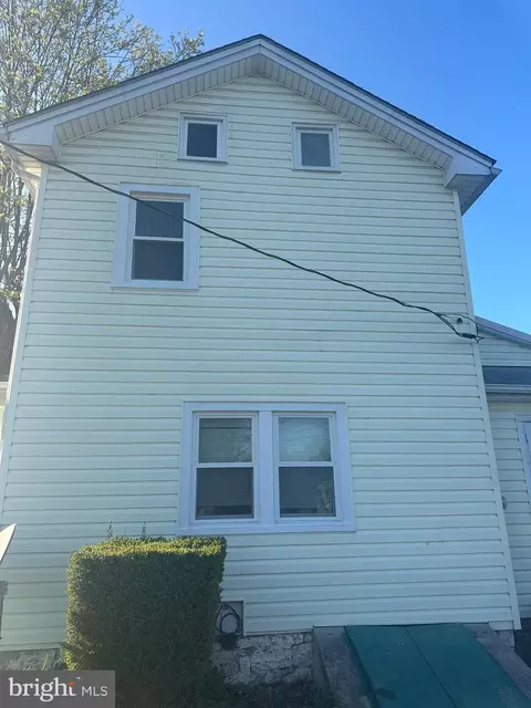 Exterior - 7 E Moser Rd, Thurmont, MD 21788 photo 3 of 4