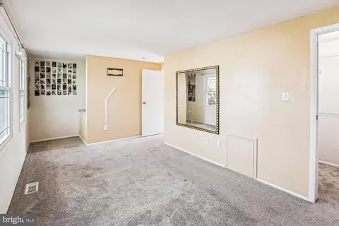 Living - 1702 Carriage Ct, Frederick, MD 21702 photo 7 of 8