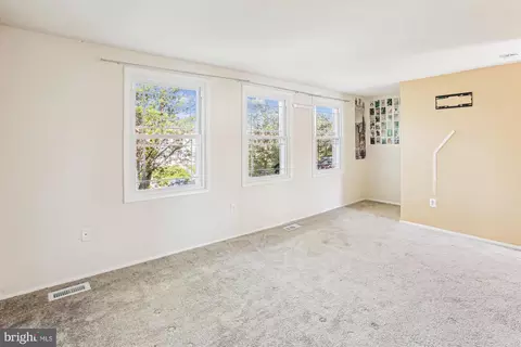 Living - 1702 Carriage Ct, Frederick, MD 21702 photo 8 of 8