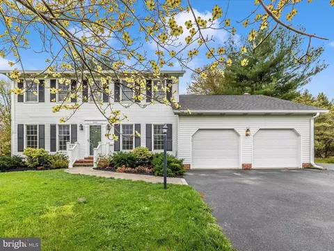 8149 Claiborne Dr, Frederick, MD 21702