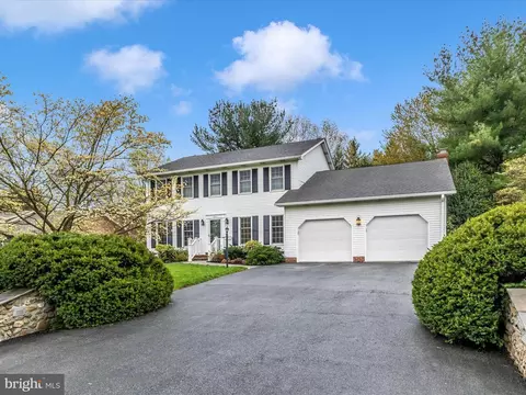 Exterior - 8149 Claiborne Dr, Frederick, MD 21702 photo 10 of 20