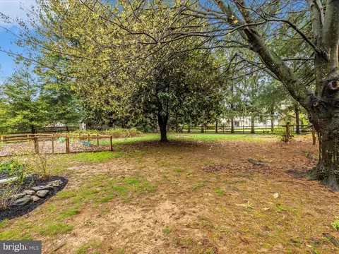 Exterior - 8149 Claiborne Dr, Frederick, MD 21702 photo 12 of 20