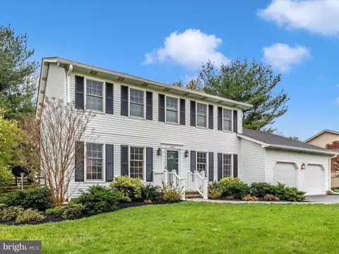 Exterior - 8149 Claiborne Dr, Frederick, MD 21702 photo 8 of 20