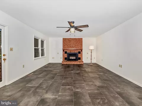 Living - 8149 Claiborne Dr, Frederick, MD 21702 photo 6 of 7