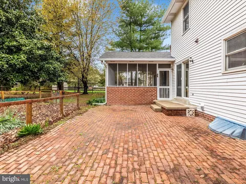 Exterior - 8149 Claiborne Dr, Frederick, MD 21702 photo 16 of 20