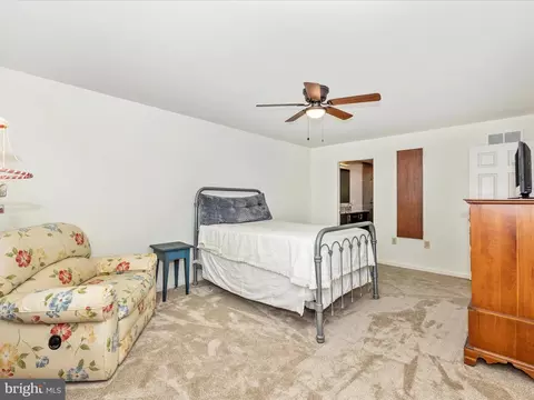 Bedroom - 8149 Claiborne Dr, Frederick, MD 21702 photo 5 of 10