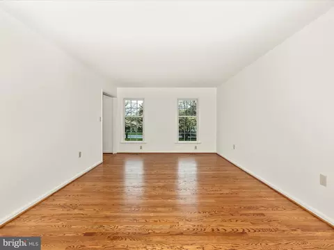 Living - 8149 Claiborne Dr, Frederick, MD 21702 photo 2 of 7