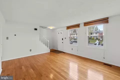 Living - 1724 Heather Ln, Frederick, MD 21702 photo 1 of 2