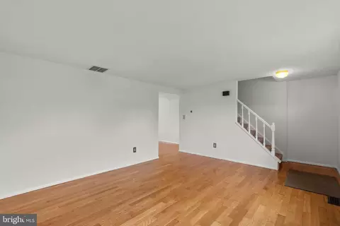 Entry Way - 1724 Heather Ln, Frederick, MD 21702 photo 1 of 4