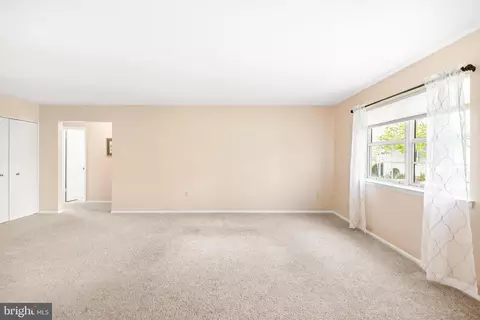 Living - 5673 Crabapple Dr, Frederick, MD 21703 photo 2 of 3
