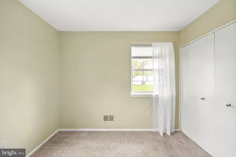 Bedroom - 5673 Crabapple Dr, Frederick, MD 21703 photo 5 of 6