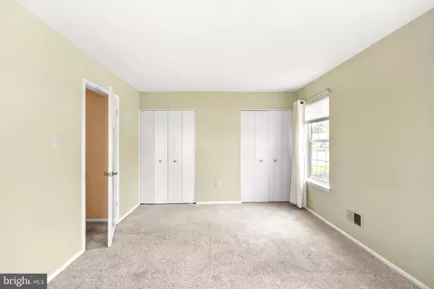 Bedroom - 5673 Crabapple Dr, Frederick, MD 21703 photo 2 of 6