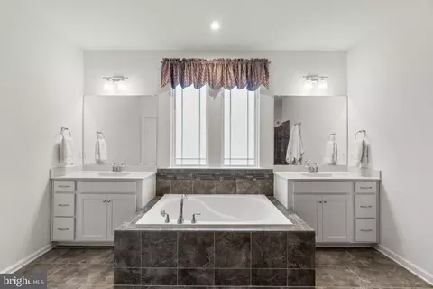 5756 Hawk Ridge Rd, Frederick, MD 21704 photo 20