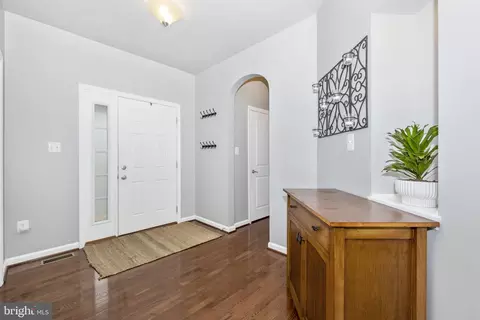 Entry Way - 1912 Regiment Way, Frederick, MD 21702 photo 1 of 4