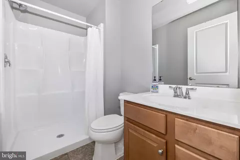 Bath - 1912 Regiment Way, Frederick, MD 21702 photo 3 of 3