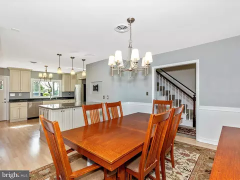 7925 Longmeadow Dr, Frederick, MD 21701 photo 11