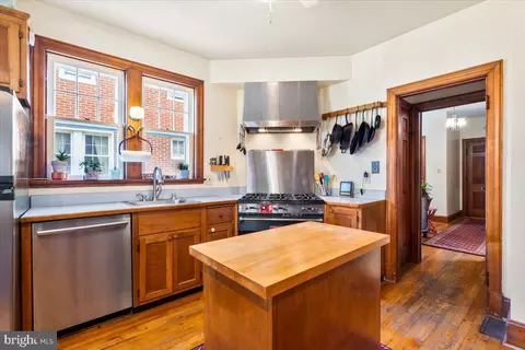Kitchen - 623 Wilson Pl, Frederick, MD 21702 photo 2 of 6