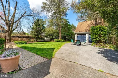 Exterior - 623 Wilson Pl, Frederick, MD 21702 photo 9 of 17