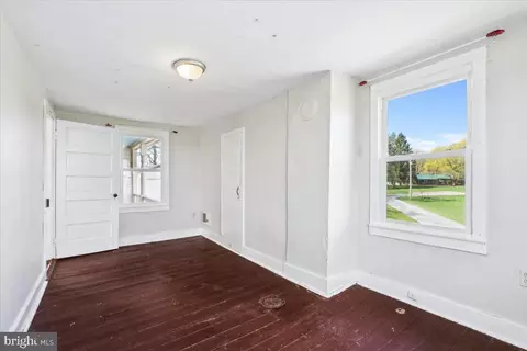 Bedroom - 12446 Renner Rd, Keymar, MD 21757 photo 5 of 6