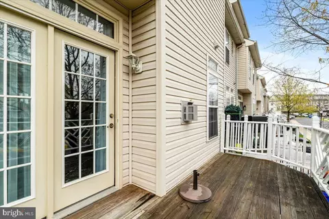 Exterior - 548 Eisenhower Dr, Frederick, MD 21703 photo 4 of 6