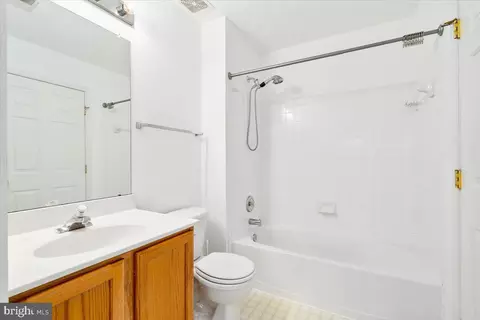 Bath - 548 Eisenhower Dr, Frederick, MD 21703 photo 2 of 2