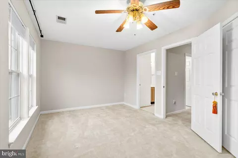 Bedroom - 548 Eisenhower Dr, Frederick, MD 21703 photo 6 of 8
