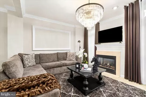 Living - 548 Eisenhower Dr, Frederick, MD 21703 photo 1 of 3