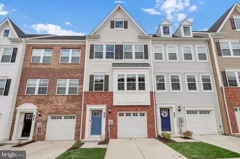1447 Clingmans Dome Dr, Frederick, MD 21702