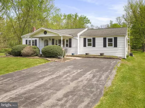 12565 Wolfsville Rd, Myersville, MD 21773