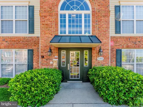 595 Cawley Dr #4 1C, Frederick, MD 21703