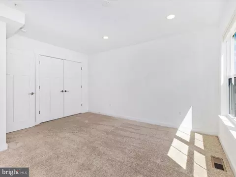 Bedroom - 400 Waverley Dr, Frederick, MD 21702 photo 7 of 10