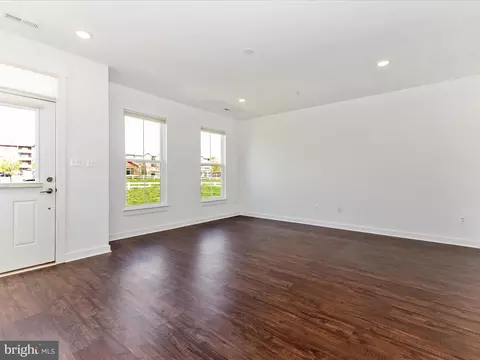 Living - 400 Waverley Dr, Frederick, MD 21702 photo 4 of 8