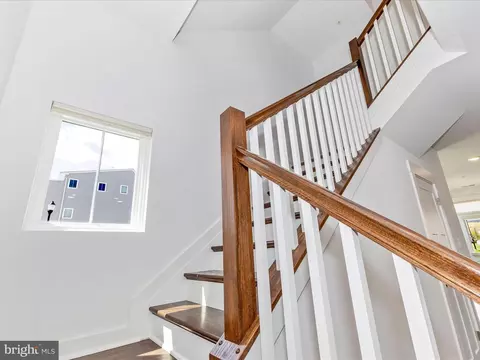 Entry Way - 400 Waverley Dr, Frederick, MD 21702 photo 3 of 5