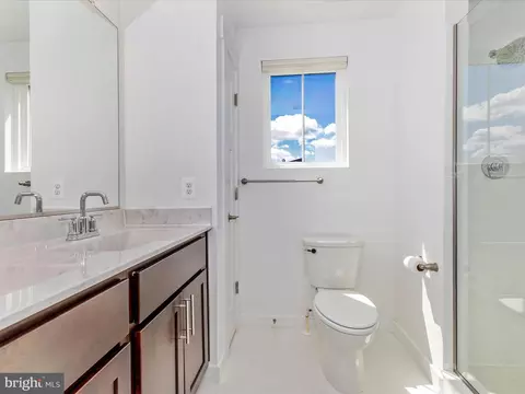 Bath - 400 Waverley Dr, Frederick, MD 21702 photo 6 of 7