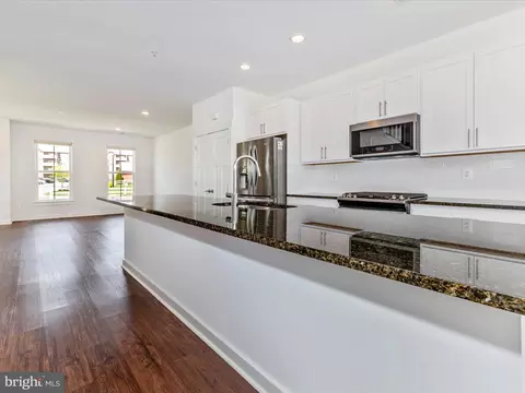 Kitchen - 400 Waverley Dr, Frederick, MD 21702 photo 2 of 3