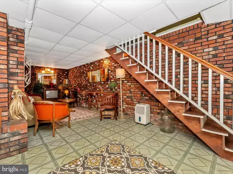 Entry Way - 204 Center St, Frederick, MD 21701 photo 7 of 8
