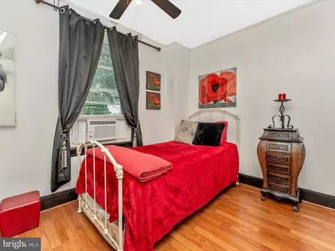 Bedroom - 204 Center St, Frederick, MD 21701 photo 6 of 8