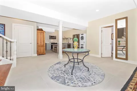 Entry Way - 4083 Reels Mill Rd, Frederick, MD 21704 photo 9 of 11