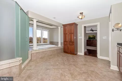 Entry Way - 4083 Reels Mill Rd, Frederick, MD 21704 photo 7 of 11