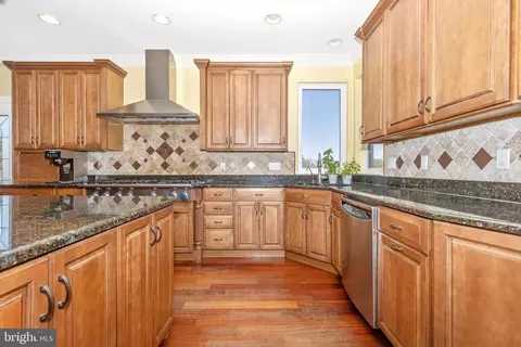 Kitchen - 4083 Reels Mill Rd, Frederick, MD 21704 photo 5 of 8