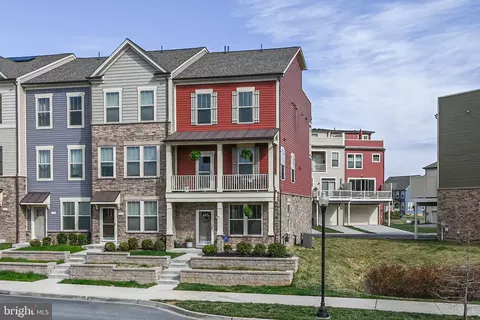 3313 Stone Barn Dr, Frederick, MD 21704 photo 2