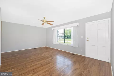 304 Canberra Ct, Frederick, MD 21701 photo 3